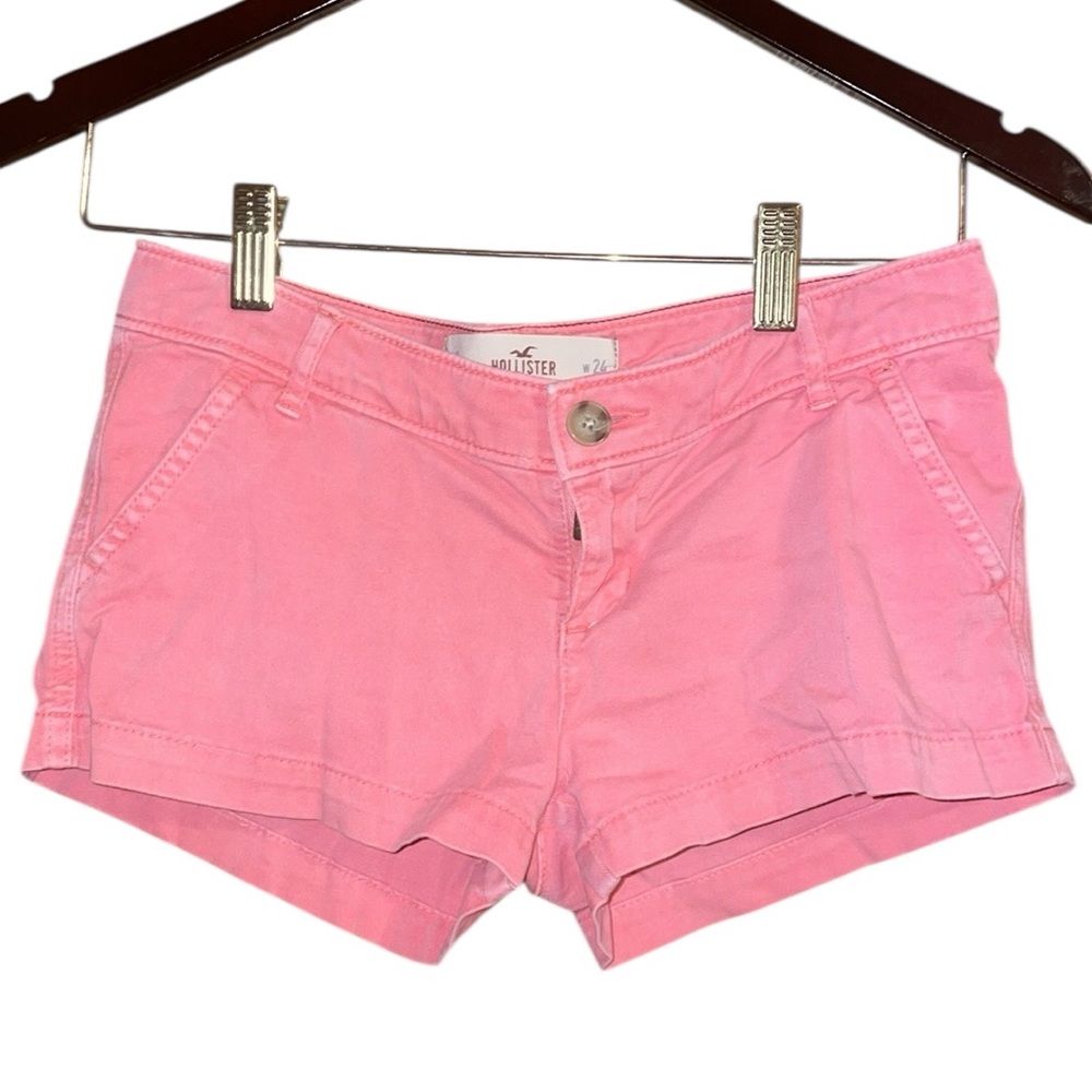 •HOLLISTER•CORAL TWILL LOW RISE  SHORTY SHORT IN SIZE 24/0 GUC